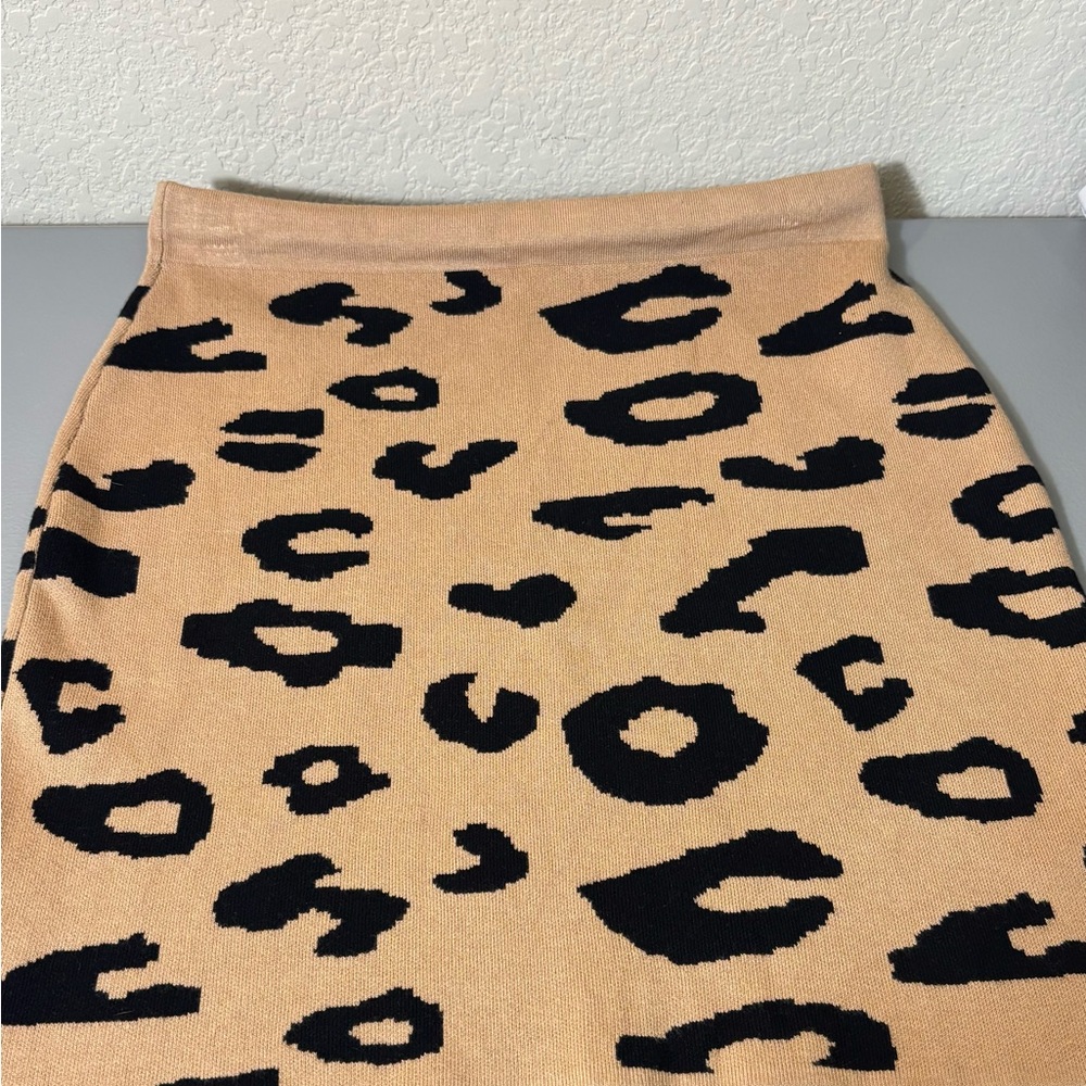 Saks Fifth Avenue Women’s Leopard Mini Skirt Elastic Waist